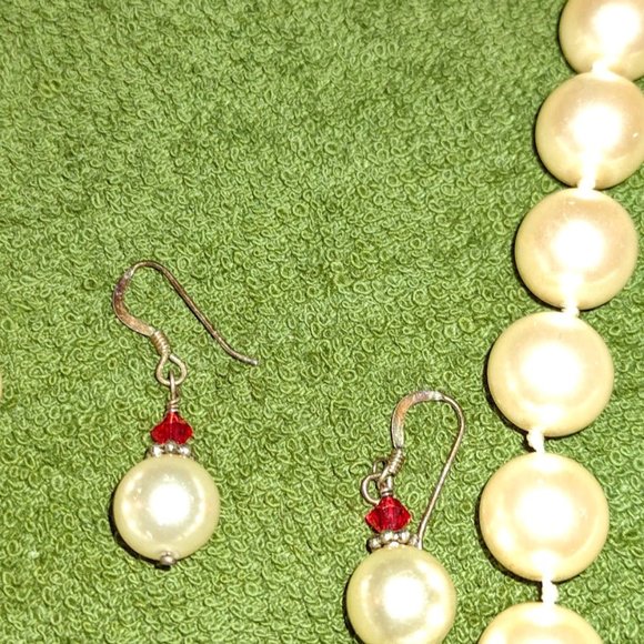 VINTAGE FAUX PEARL LOT - ALL PIECES IN EXCELLENT CONDITION! - Picture 4 of 9